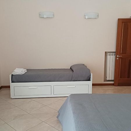 Appartement A Casa Di Laura à Naples Extérieur photo