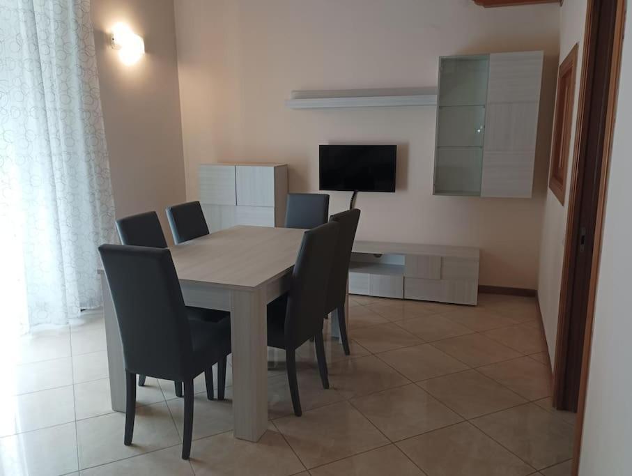 Appartement A Casa Di Laura à Naples Extérieur photo