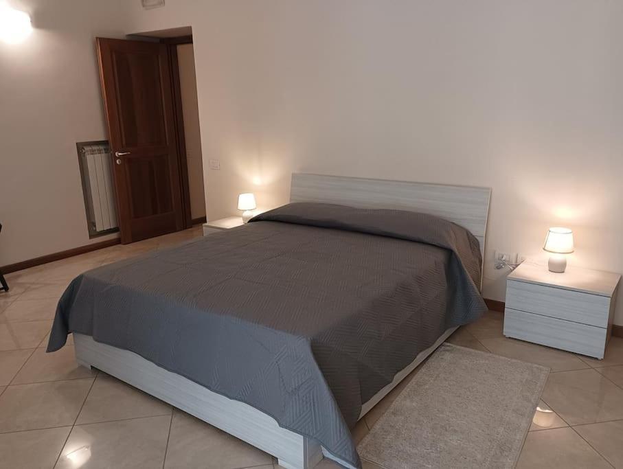 Appartement A Casa Di Laura à Naples Extérieur photo