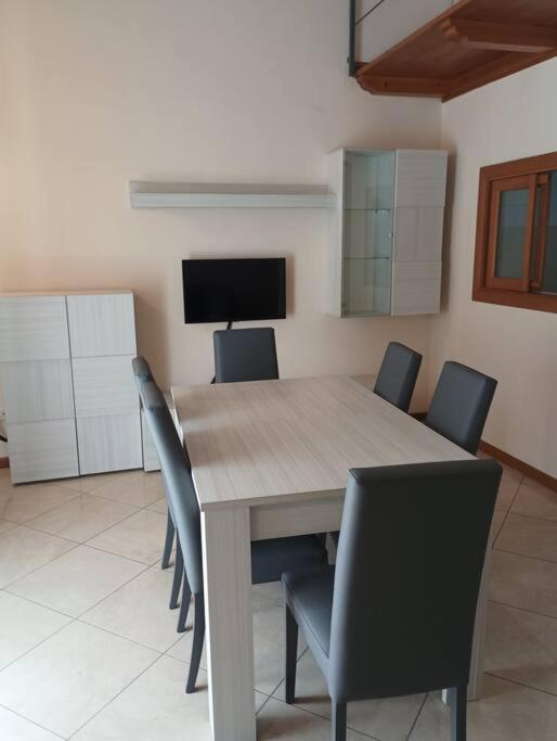 Appartement A Casa Di Laura à Naples Extérieur photo