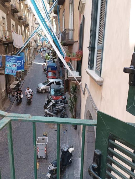 Appartement A Casa Di Laura à Naples Extérieur photo